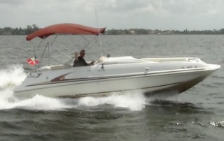 Rent a Sea Ray Deck Boat in Cape Coral ore Miami or Key West or Fort Myers