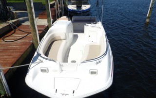 Rent a Sea Ray Deck Boat in Cape Coral ore Miami or Key West or Fort Myers