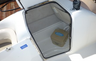 Rent a Sea Ray Deck Boat in Cape Coral ore Miami or Key West or Fort Myers