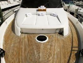 Rent a centerline Walk big Yacht the Bahama Breeze in Cape Coral