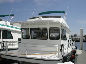 Rent a Houseboat the Riverhouse in Cape Coral