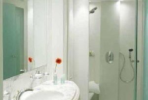 Rent a luxury yacht the Starline in Cape Coral