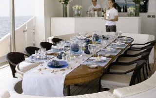 Rent a luxury yacht the Starline in Cape Coral